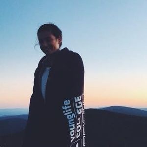 Meet your Posher, Isabelle